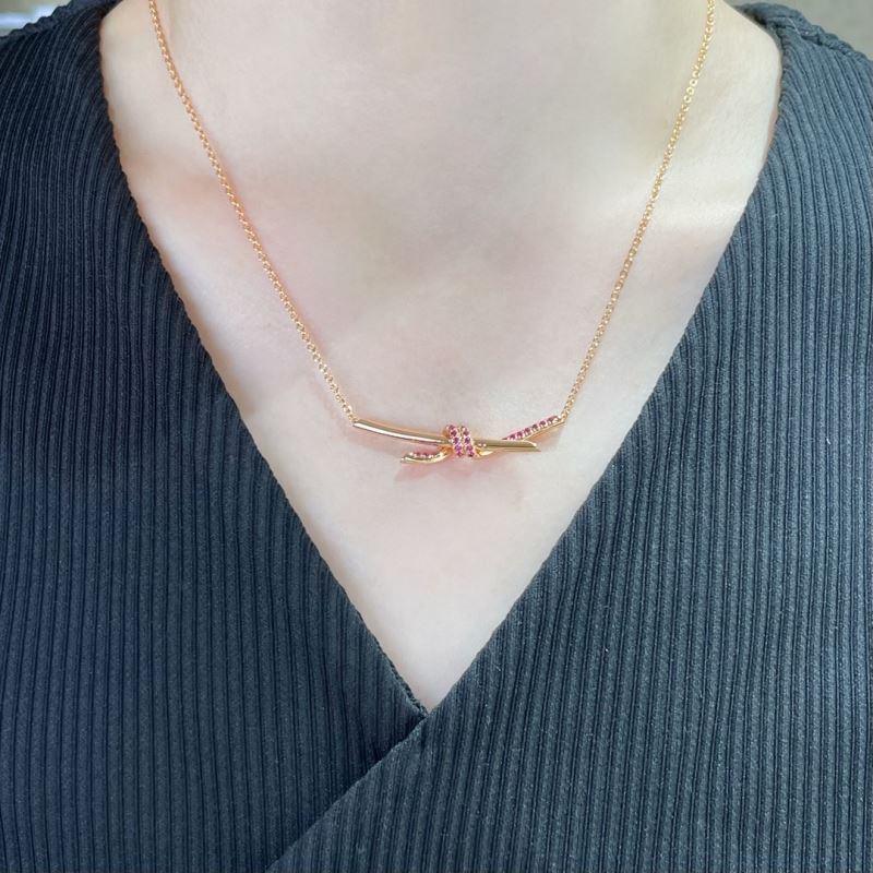 T*f*ny necklaces